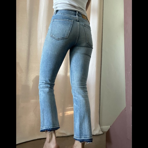 Aritzia Denim Forum - Bailey Cropped Flare - 23 - Picture 5 of 15